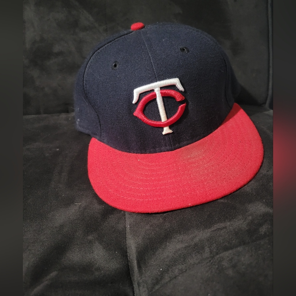 Official On Field Cap Minnesota Twins Fitted Flat Brim